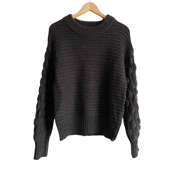 NWT Elodie Popcorn Bubble Sleeve Crewneck Sweater Gray Size Small - Picture 3 of 6